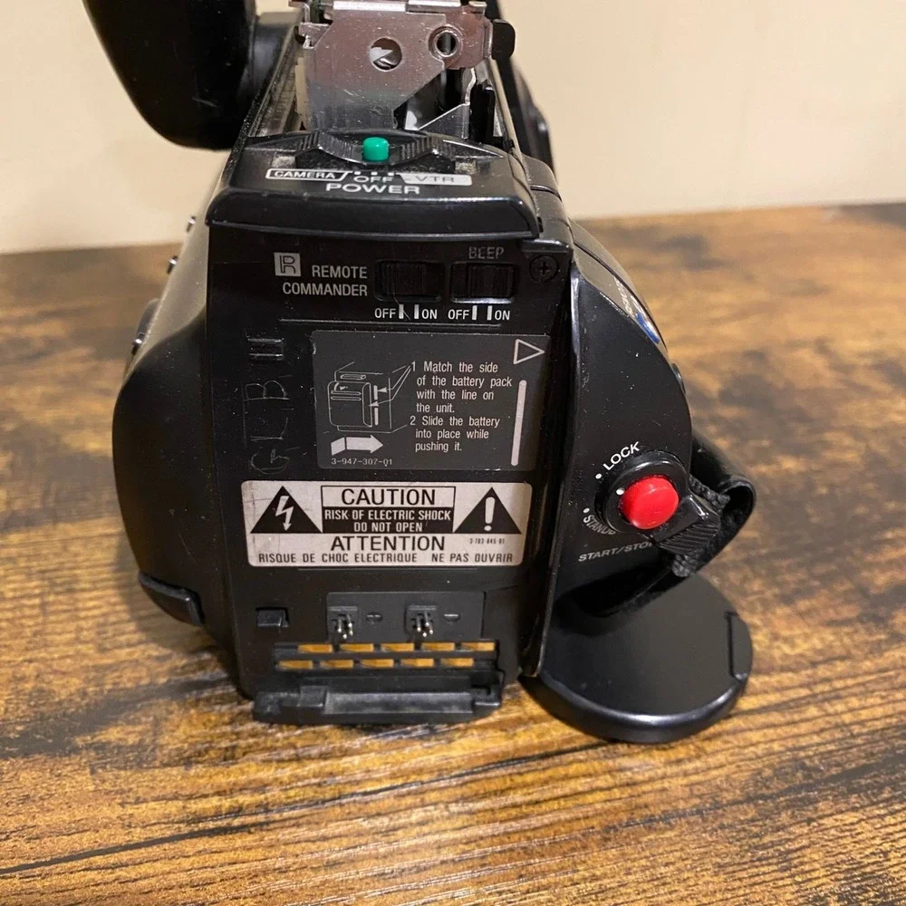 Sony Video Camera Recorder CCD FX410 Handycam Video Not tested AS IS